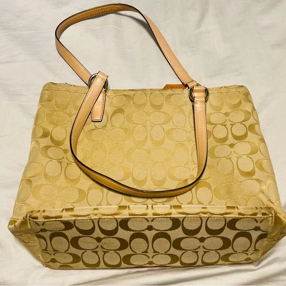 Coach pink and tan bag - Picture 2 of 5